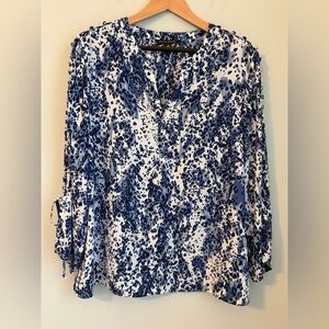 Zac & Rachel Blue and White Patterned Blouse with Button Sleeves, Size XL
